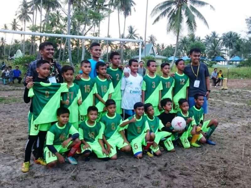 PERTANDINGAN SEPAK BOLA PEMUDA KAMPUNG BUGIS CUP I